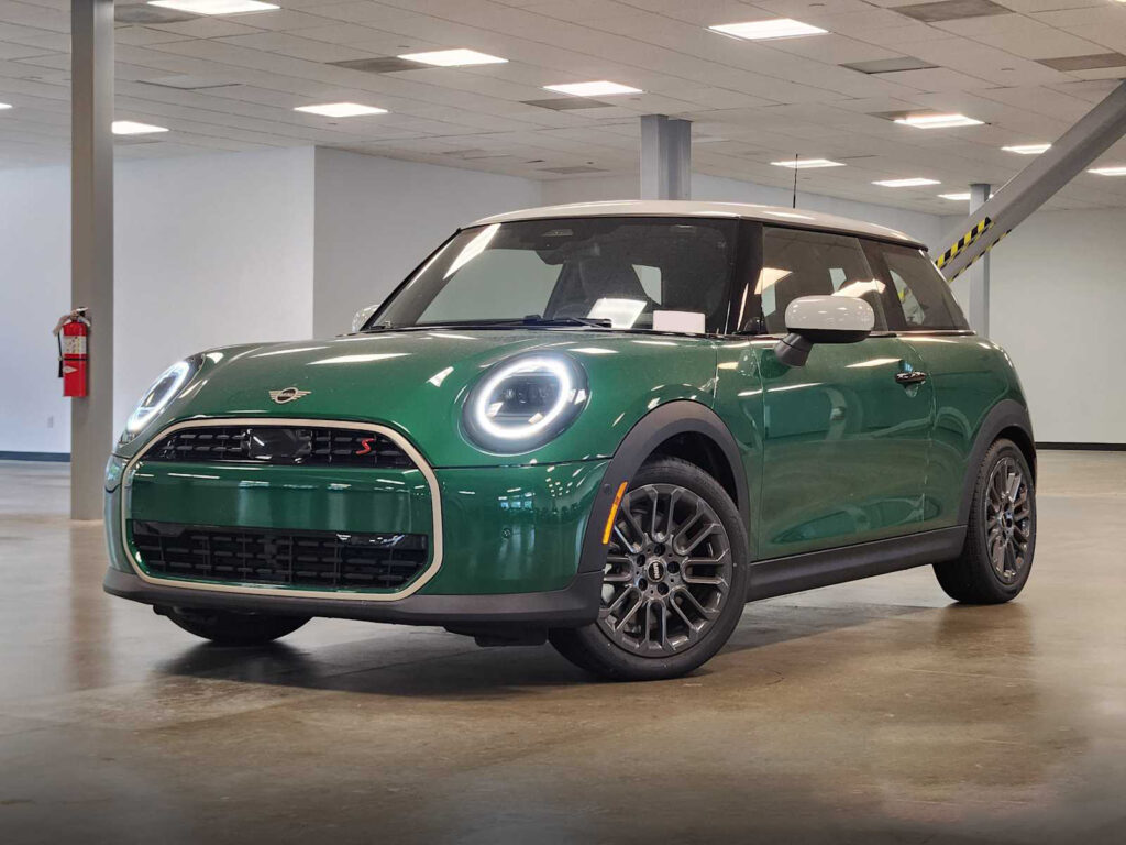 MINI-Cooper-2-Door-Hardtop